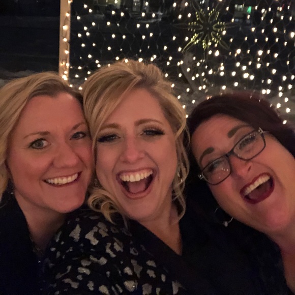 Meet your Posher, Allie - Picture 2 of 2